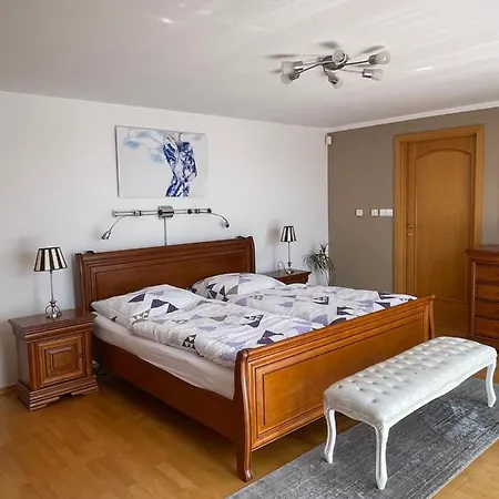 Berlin Villa Prag